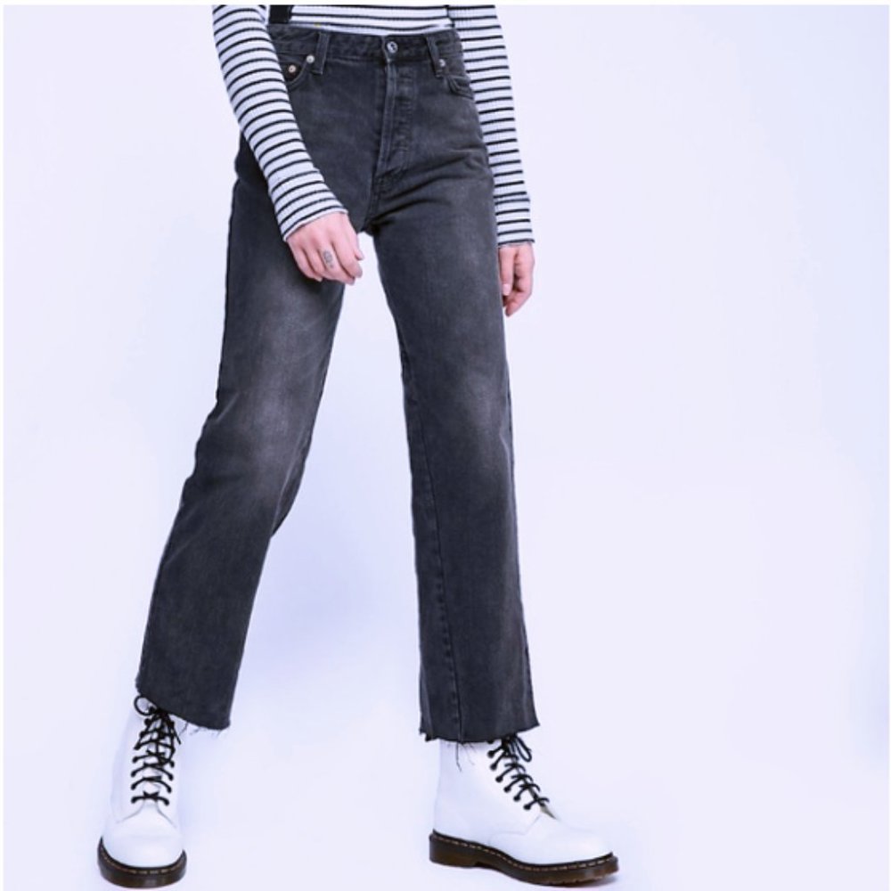 Free People Vintage Crop Straight Jean Size 30